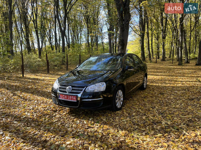 Черный Фольксваген Джетта, объемом двигателя 1.6 л и пробегом 197 тыс. км за 6100 $, фото 8 на Automoto.ua