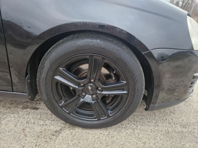 Черный Фольксваген Джетта, объемом двигателя 1.6 л и пробегом 154 тыс. км за 5999 $, фото 3 на Automoto.ua