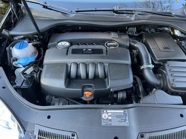 Черный Фольксваген Джетта, объемом двигателя 1.6 л и пробегом 197 тыс. км за 6100 $, фото 7 на Automoto.ua