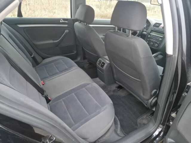 Черный Фольксваген Джетта, объемом двигателя 1.6 л и пробегом 154 тыс. км за 5999 $, фото 11 на Automoto.ua