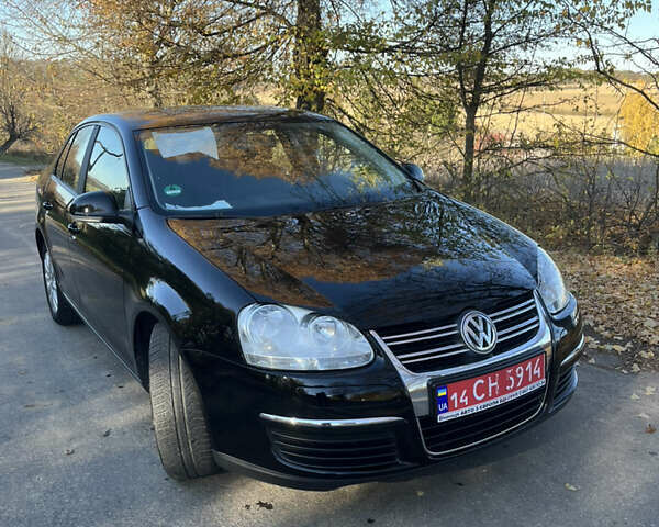 Черный Фольксваген Джетта, объемом двигателя 1.6 л и пробегом 197 тыс. км за 6100 $, фото 25 на Automoto.ua