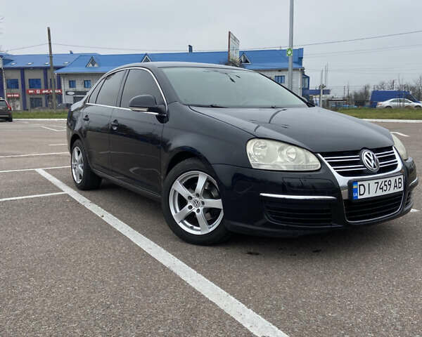 Черный Фольксваген Джетта, объемом двигателя 1.6 л и пробегом 360 тыс. км за 4700 $, фото 1 на Automoto.ua