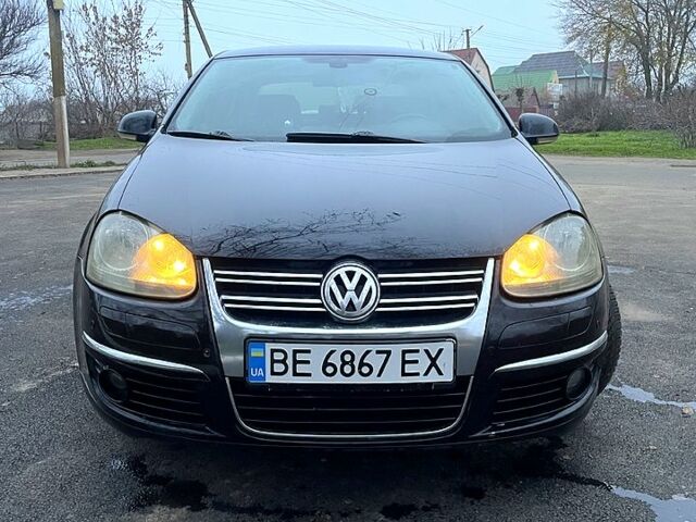 Черный Фольксваген Джетта, объемом двигателя 2 л и пробегом 290 тыс. км за 5300 $, фото 2 на Automoto.ua