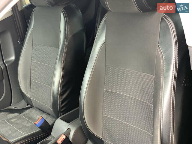 Фольксваген Джетта 2006 в Яворове на Automoto.ua Черный Фольксваген Джетта, объемом двигателя 1.6 л и пробегом 395 тыс. км за 3199 $, фото 8 на Automoto.ua