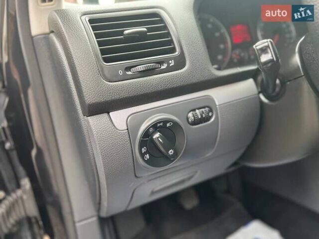 Фольксваген Джетта 2006 в Хмельницком на Automoto.ua Черный Фольксваген Джетта, объемом двигателя 1.6 л и пробегом 188 тыс. км за 6599 $, фото 41 на Automoto.ua