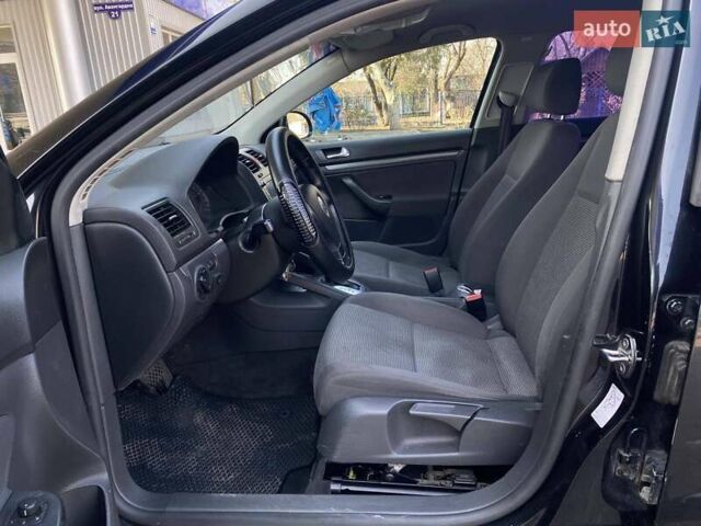 Черный Фольксваген Джетта, объемом двигателя 1.6 л и пробегом 255 тыс. км за 6500 $, фото 22 на Automoto.ua