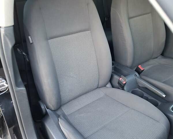 Черный Фольксваген Джетта, объемом двигателя 1.6 л и пробегом 205 тыс. км за 6400 $, фото 36 на Automoto.ua