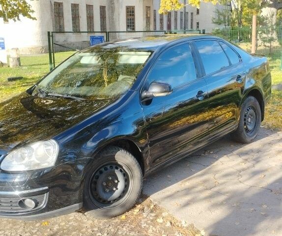 Черный Фольксваген Джетта, объемом двигателя 1.9 л и пробегом 240 тыс. км за 4600 $, фото 2 на Automoto.ua