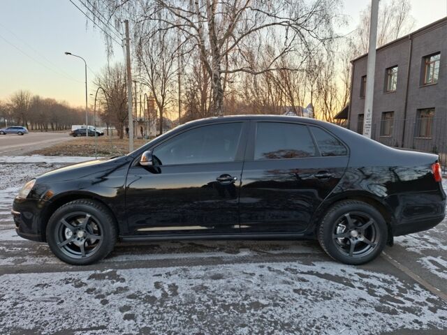 Черный Фольксваген Джетта, объемом двигателя 1.6 л и пробегом 205 тыс. км за 6400 $, фото 5 на Automoto.ua