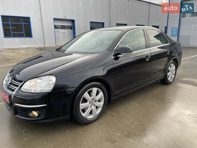 Чорний Фольксваген Джетта, об'ємом двигуна 1.6 л та пробігом 216 тис. км за 5950 $, фото 7 на Automoto.ua