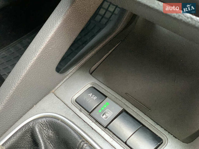 Фольксваген Джетта 2006 в Яворове на Automoto.ua Черный Фольксваген Джетта, объемом двигателя 1.6 л и пробегом 395 тыс. км за 3199 $, фото 14 на Automoto.ua