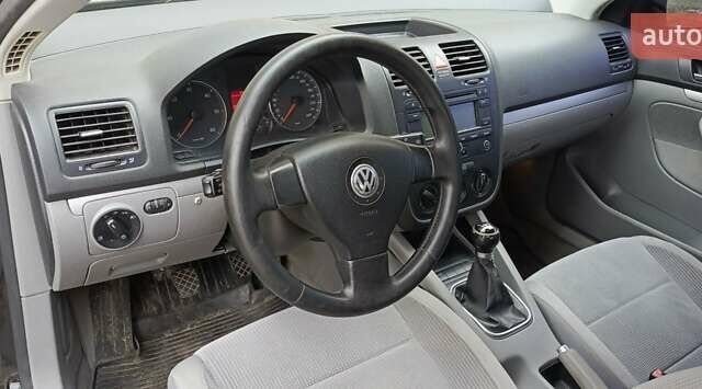 Черный Фольксваген Джетта, объемом двигателя 1.9 л и пробегом 324 тыс. км за 5700 $, фото 4 на Automoto.ua