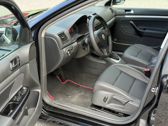 Черный Фольксваген Джетта, объемом двигателя 2.5 л и пробегом 300 тыс. км за 6300 $, фото 13 на Automoto.ua