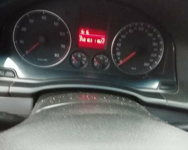 Черный Фольксваген Джетта, объемом двигателя 1.6 л и пробегом 358 тыс. км за 4900 $, фото 5 на Automoto.ua