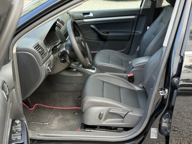 Черный Фольксваген Джетта, объемом двигателя 2.5 л и пробегом 300 тыс. км за 6300 $, фото 15 на Automoto.ua