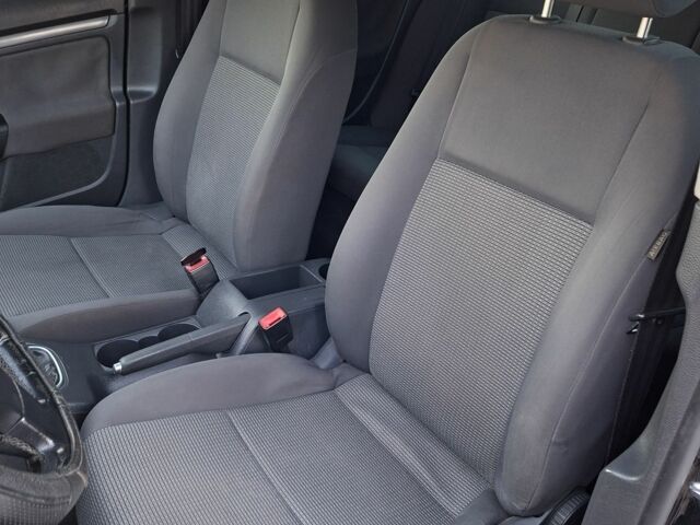 Черный Фольксваген Джетта, объемом двигателя 1.6 л и пробегом 205 тыс. км за 6400 $, фото 17 на Automoto.ua