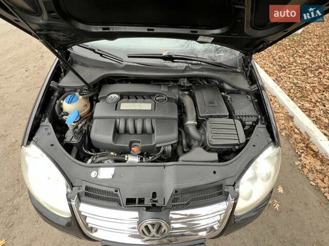 Черный Фольксваген Джетта, объемом двигателя 1.6 л и пробегом 195 тыс. км за 5400 $, фото 15 на Automoto.ua