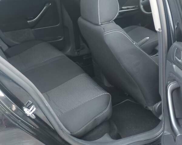 Черный Фольксваген Джетта, объемом двигателя 1.6 л и пробегом 210 тыс. км за 5700 $, фото 8 на Automoto.ua