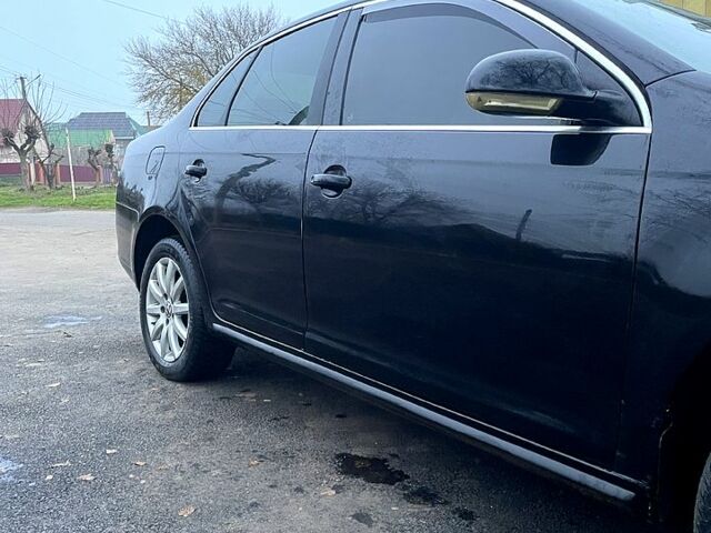 Черный Фольксваген Джетта, объемом двигателя 2 л и пробегом 290 тыс. км за 5300 $, фото 4 на Automoto.ua