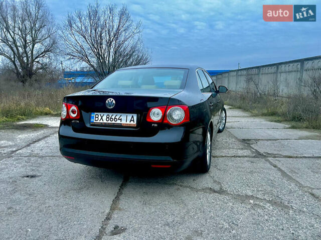 Черный Фольксваген Джетта, объемом двигателя 1.6 л и пробегом 202 тыс. км за 5200 $, фото 3 на Automoto.ua