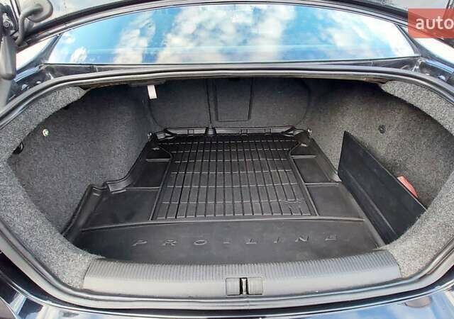 Черный Фольксваген Джетта, объемом двигателя 1.6 л и пробегом 199 тыс. км за 6000 $, фото 17 на Automoto.ua