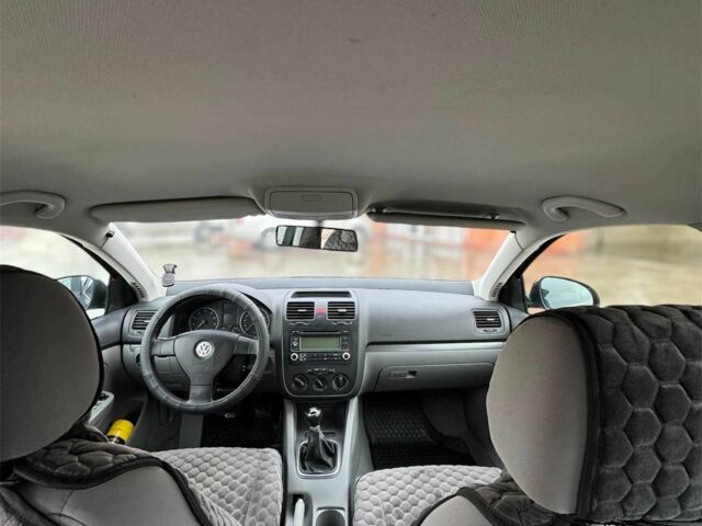 Черный Фольксваген Джетта, объемом двигателя 1.6 л и пробегом 282 тыс. км за 4500 $, фото 9 на Automoto.ua