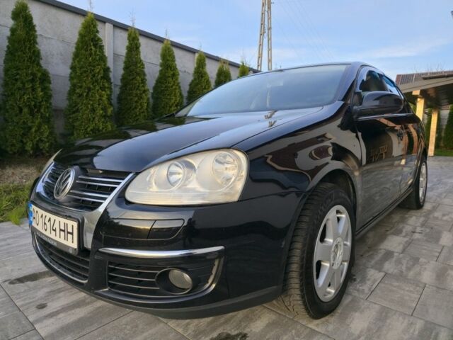 Черный Фольксваген Джетта, объемом двигателя 1.6 л и пробегом 235 тыс. км за 5500 $, фото 1 на Automoto.ua