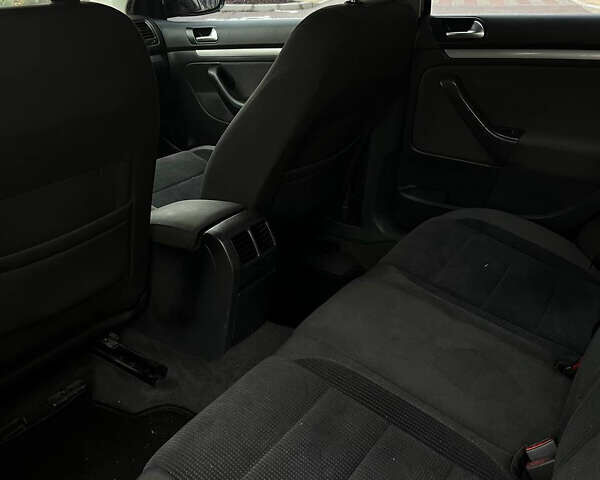 Черный Фольксваген Джетта, объемом двигателя 1.6 л и пробегом 243 тыс. км за 6000 $, фото 12 на Automoto.ua