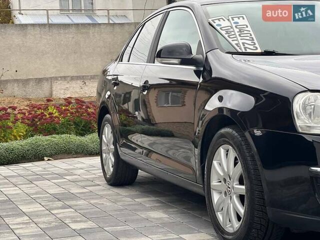 Фольксваген Джетта 2006 в Хмельницком на Automoto.ua Черный Фольксваген Джетта, объемом двигателя 1.6 л и пробегом 188 тыс. км за 6599 $, фото 7 на Automoto.ua