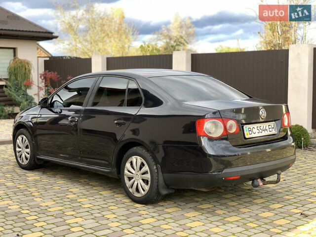Фольксваген Джетта 2006 в Яворове на Automoto.ua Черный Фольксваген Джетта, объемом двигателя 1.6 л и пробегом 395 тыс. км за 3199 $, фото 3 на Automoto.ua