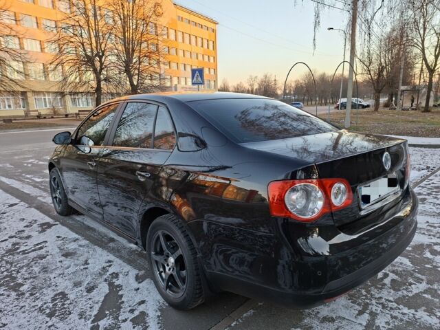 Черный Фольксваген Джетта, объемом двигателя 1.6 л и пробегом 205 тыс. км за 6400 $, фото 7 на Automoto.ua