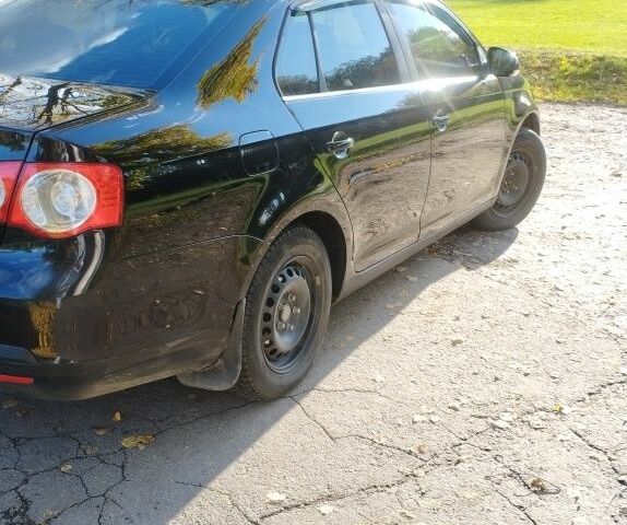 Черный Фольксваген Джетта, объемом двигателя 1.9 л и пробегом 240 тыс. км за 4600 $, фото 4 на Automoto.ua