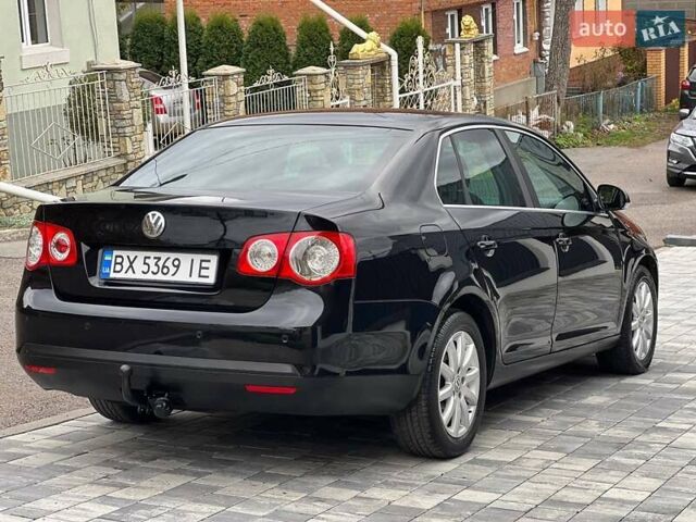 Фольксваген Джетта 2006 в Хмельницком на Automoto.ua Черный Фольксваген Джетта, объемом двигателя 1.6 л и пробегом 188 тыс. км за 6599 $, фото 26 на Automoto.ua