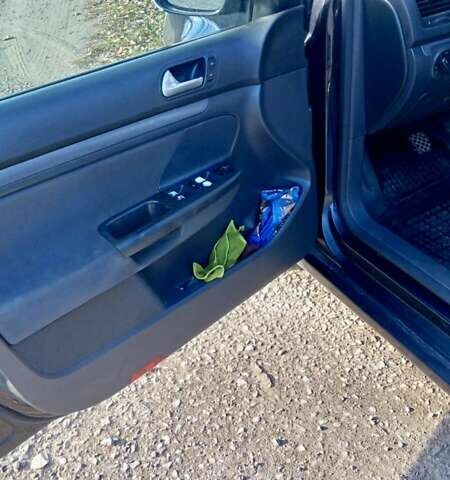 Черный Фольксваген Джетта, объемом двигателя 1.6 л и пробегом 184 тыс. км за 5800 $, фото 9 на Automoto.ua