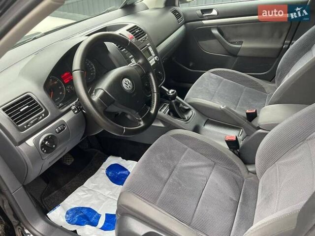 Фольксваген Джетта 2006 в Хмельницком на Automoto.ua Черный Фольксваген Джетта, объемом двигателя 1.6 л и пробегом 188 тыс. км за 6599 $, фото 37 на Automoto.ua