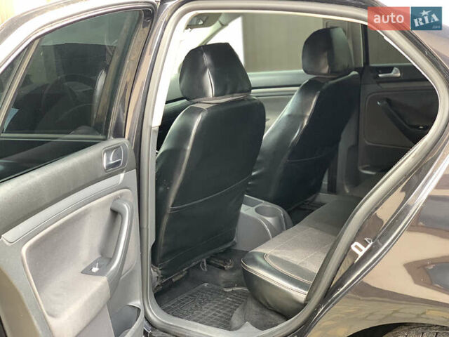 Фольксваген Джетта 2006 в Яворове на Automoto.ua Черный Фольксваген Джетта, объемом двигателя 1.6 л и пробегом 395 тыс. км за 3199 $, фото 9 на Automoto.ua