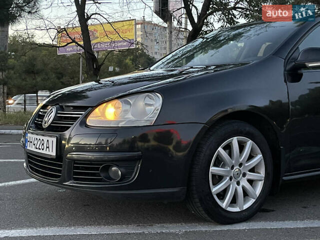 Черный Фольксваген Джетта, объемом двигателя 1.6 л и пробегом 350 тыс. км за 5500 $, фото 10 на Automoto.ua