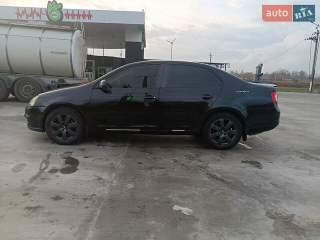 Черный Фольксваген Джетта, объемом двигателя 1.6 л и пробегом 210 тыс. км за 5700 $, фото 12 на Automoto.ua