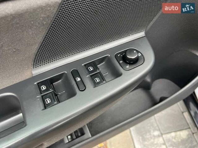 Фольксваген Джетта 2006 в Хмельницком на Automoto.ua Черный Фольксваген Джетта, объемом двигателя 1.6 л и пробегом 188 тыс. км за 6599 $, фото 44 на Automoto.ua