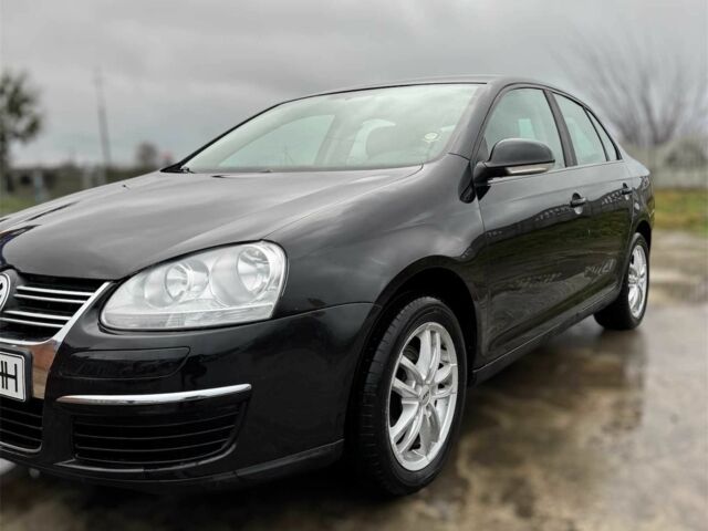 Черный Фольксваген Джетта, объемом двигателя 1.6 л и пробегом 282 тыс. км за 4500 $, фото 1 на Automoto.ua