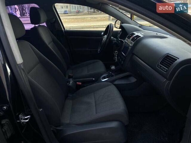 Черный Фольксваген Джетта, объемом двигателя 1.6 л и пробегом 255 тыс. км за 6500 $, фото 30 на Automoto.ua