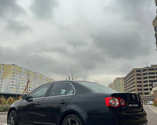 Черный Фольксваген Джетта, объемом двигателя 1.6 л и пробегом 243 тыс. км за 6000 $, фото 5 на Automoto.ua