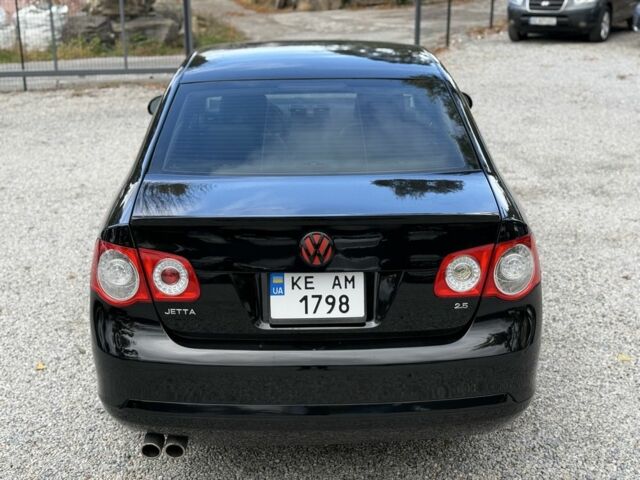 Черный Фольксваген Джетта, объемом двигателя 2.5 л и пробегом 300 тыс. км за 6300 $, фото 9 на Automoto.ua