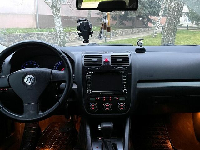 Черный Фольксваген Джетта, объемом двигателя 2 л и пробегом 290 тыс. км за 5300 $, фото 11 на Automoto.ua