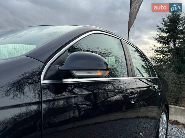 Чорний Фольксваген Джетта, об'ємом двигуна 1.6 л та пробігом 187 тис. км за 5350 $, фото 11 на Automoto.ua