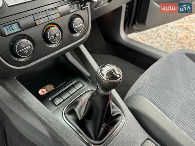 Чорний Фольксваген Джетта, об'ємом двигуна 1.6 л та пробігом 187 тис. км за 5350 $, фото 50 на Automoto.ua