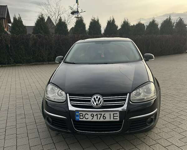 Чорний Фольксваген Джетта, об'ємом двигуна 1.6 л та пробігом 327 тис. км за 4400 $, фото 1 на Automoto.ua