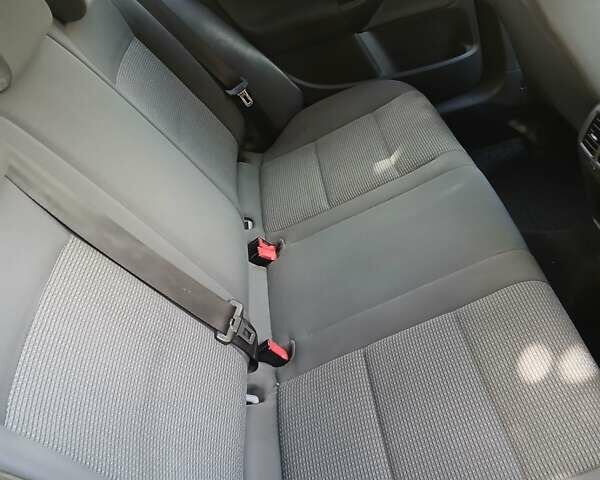 Черный Фольксваген Джетта, объемом двигателя 1.6 л и пробегом 200 тыс. км за 5650 $, фото 2 на Automoto.ua