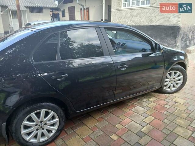Черный Фольксваген Джетта, объемом двигателя 1.6 л и пробегом 200 тыс. км за 5650 $, фото 3 на Automoto.ua
