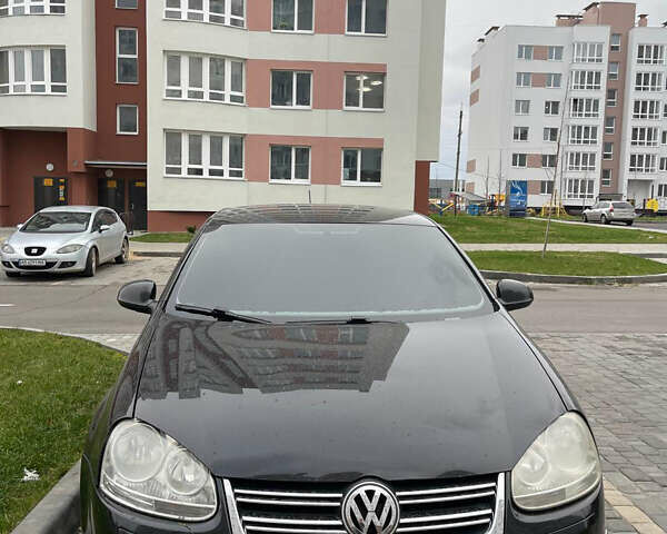 Чорний Фольксваген Джетта, об'ємом двигуна 2.48 л та пробігом 303 тис. км за 4650 $, фото 2 на Automoto.ua
